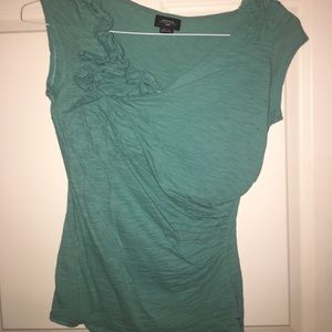 ANTHRO green t-shirt